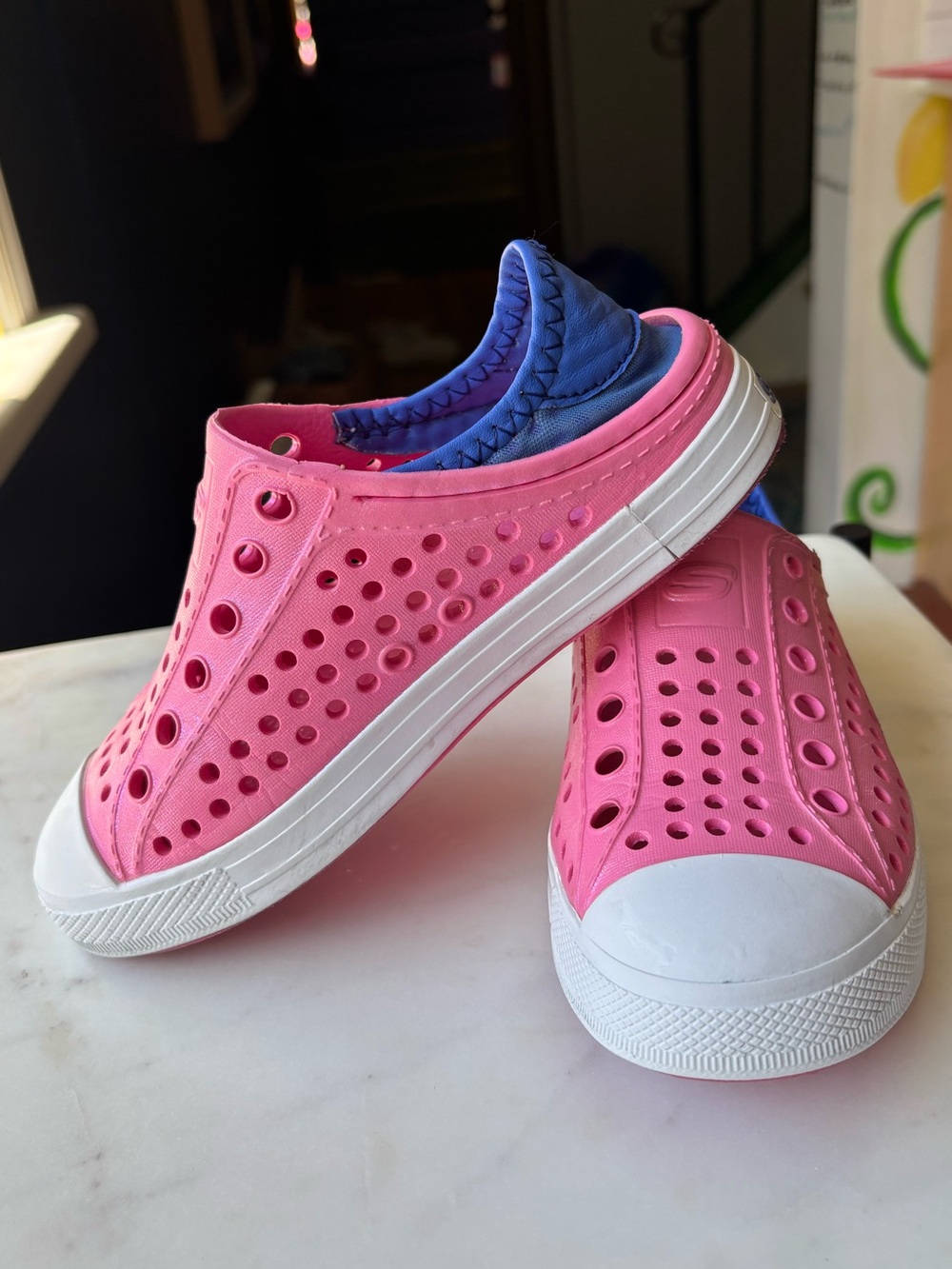 Sketchers pink glitter foamies girls size 13
